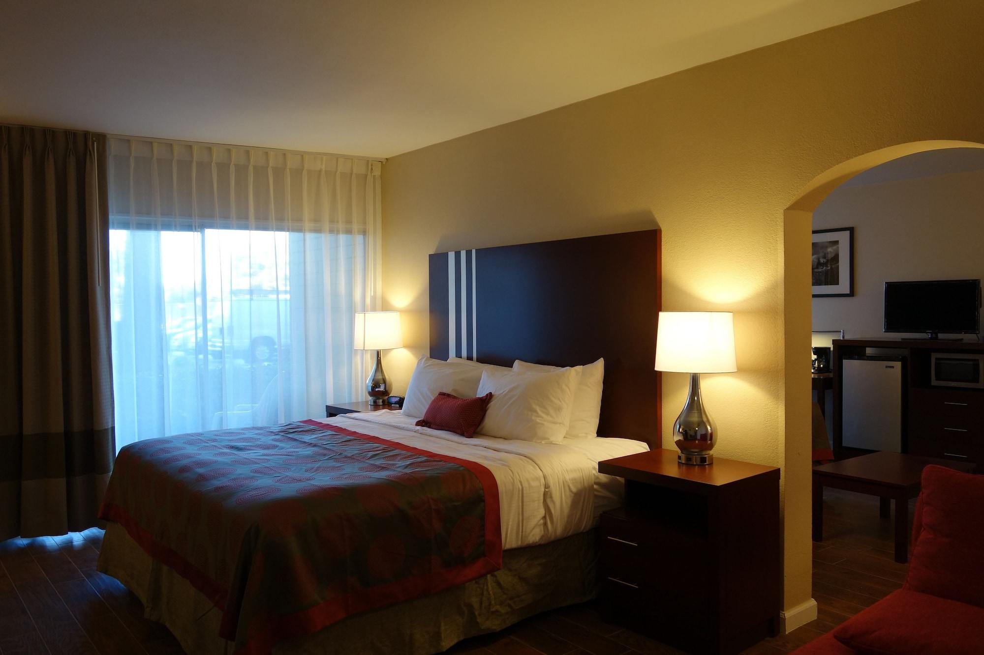 מלון North Highlands Ramada By Wyndham Sacramento מראה חיצוני תמונה