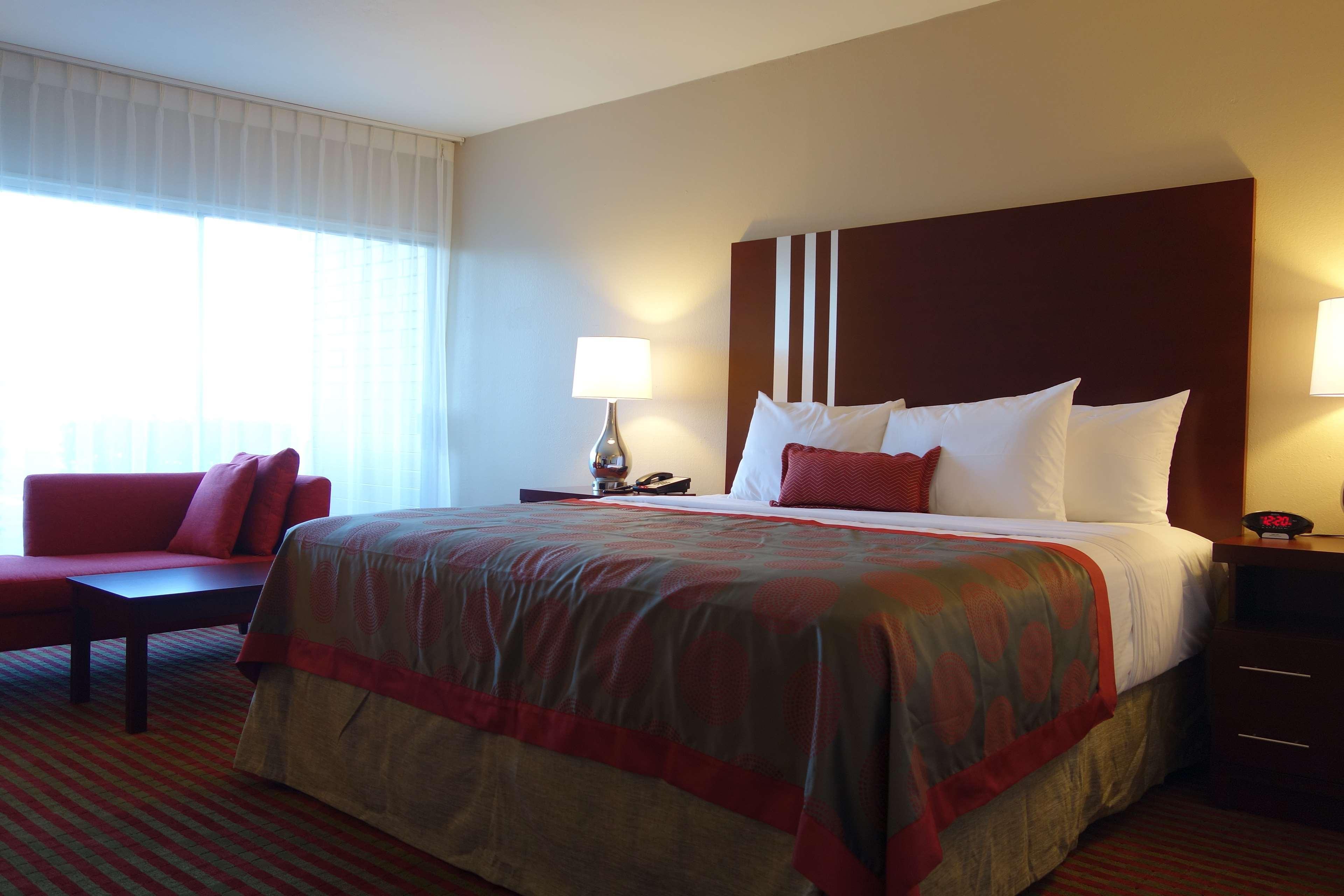 מלון North Highlands Ramada By Wyndham Sacramento מראה חיצוני תמונה