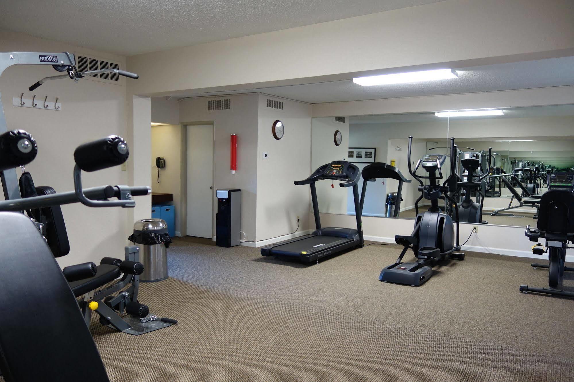 מלון North Highlands Ramada By Wyndham Sacramento מראה חיצוני תמונה